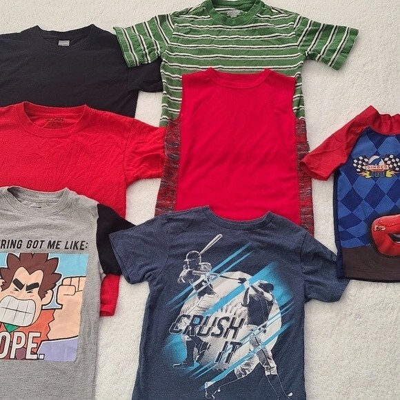 Boys 7 Pcs Summer Bundle T Shirts Rash Guard Tank Top Size XS 4 - Picture 4 of 5
